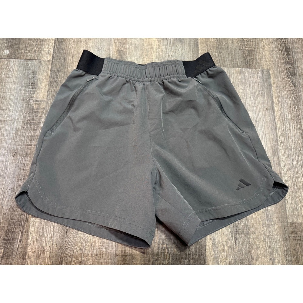 Adidas Mens Gray 5 Inch Running Training Shorts Size Small Zipper Pockets